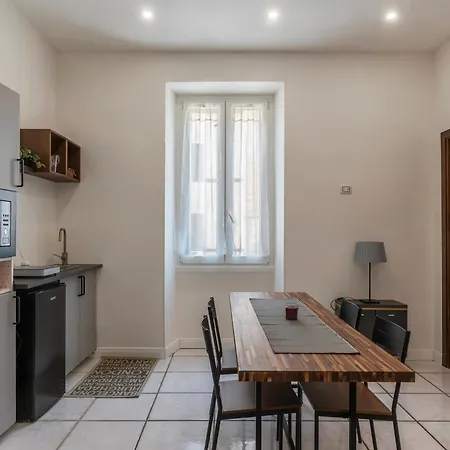 Guesthost - Metro Cipro-ottaviano X6 Appartement