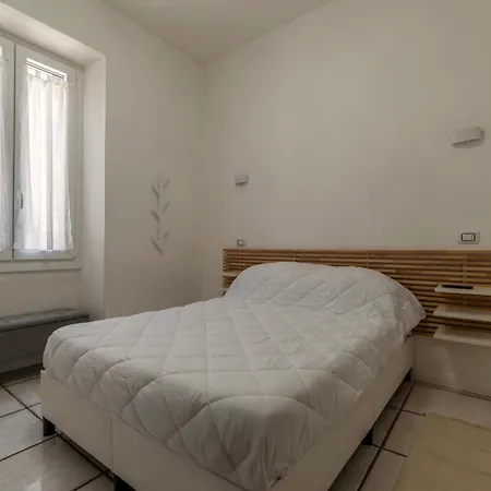 Guesthost - Metro Cipro-ottaviano X6 Appartement
