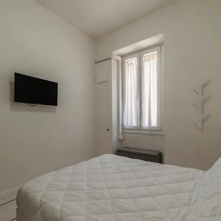 Guesthost - Metro Cipro-ottaviano X6 * Рим